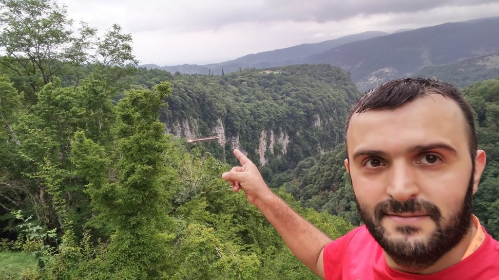Motosikletle Gürcistan Yolları Okatse Kanyon