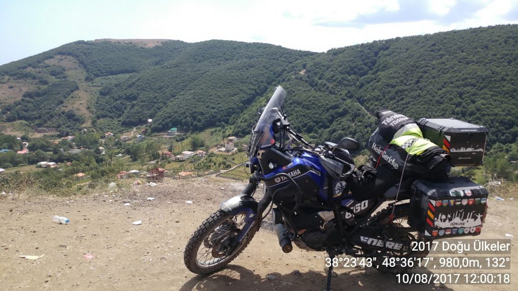 Motosikletle İran gezi rehberi ve Teneke Çelebi