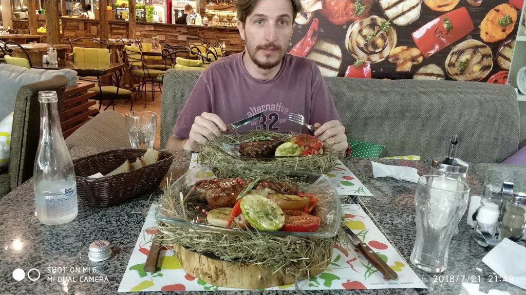 motosikletle asya turu rusya volgograd hostel ve yemek kültürü
