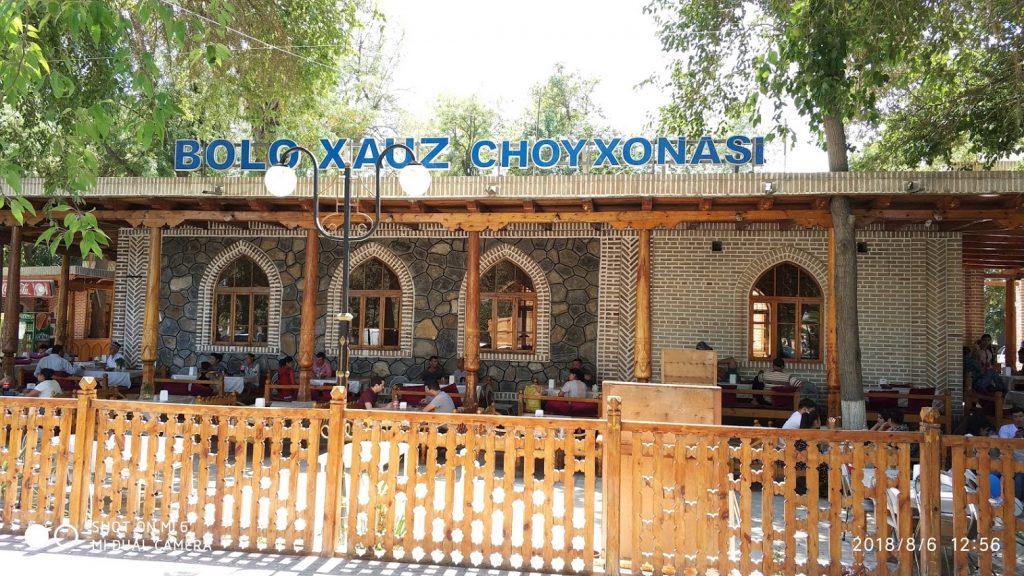 özbekistan motosiklet turu buhara bala havuz çayhanesi yemek mola yerleri
