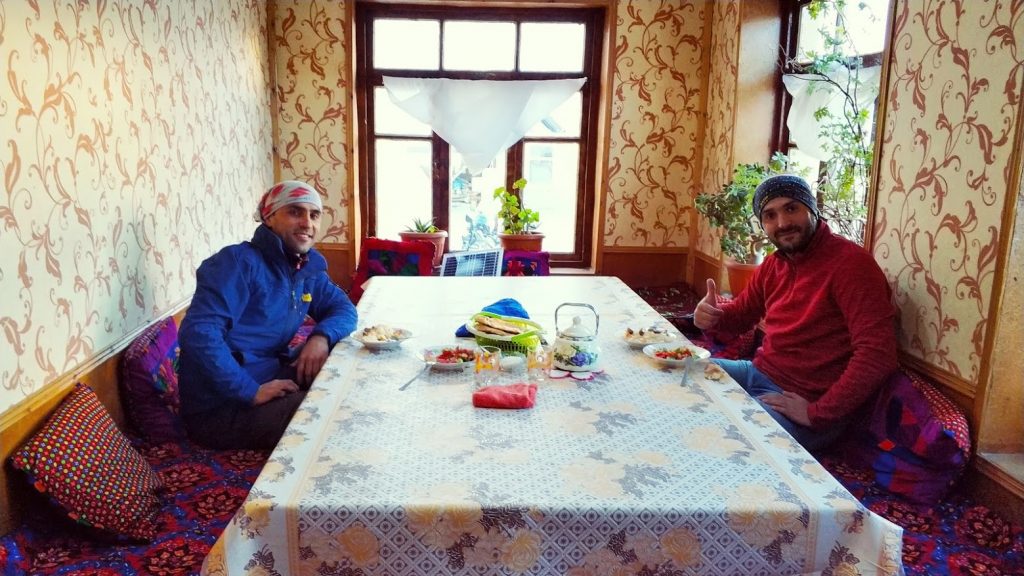 Horog homestay aile evi ve motorcu konaklama tecrübesi