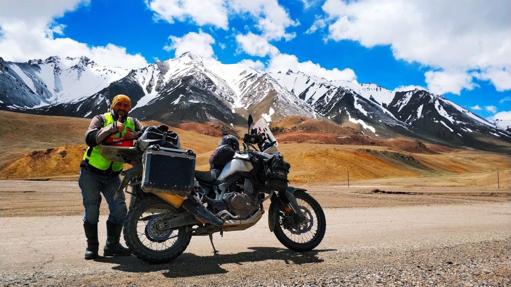 Tacikistan motosiklet turu yüksek irtifa sürüşü