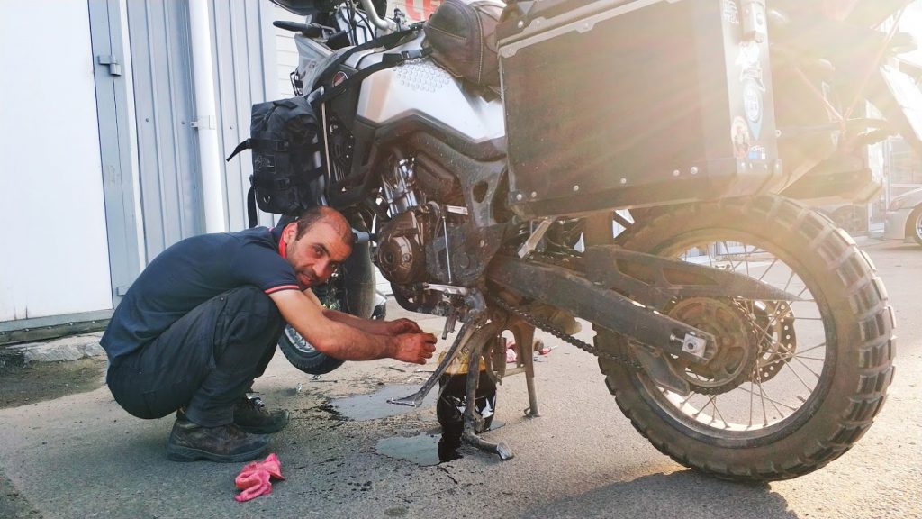 honda africa twin Irkutsk motor yağı değişimi ve bakımı